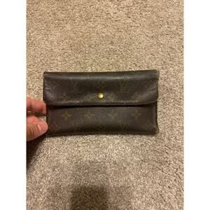 Louis Vuitton Tri Fold Wallet Damaged